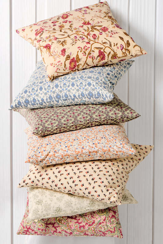 Kussenhoes Gedecoreerd | Beige met paars/roze bloemetjes | IB Laursen